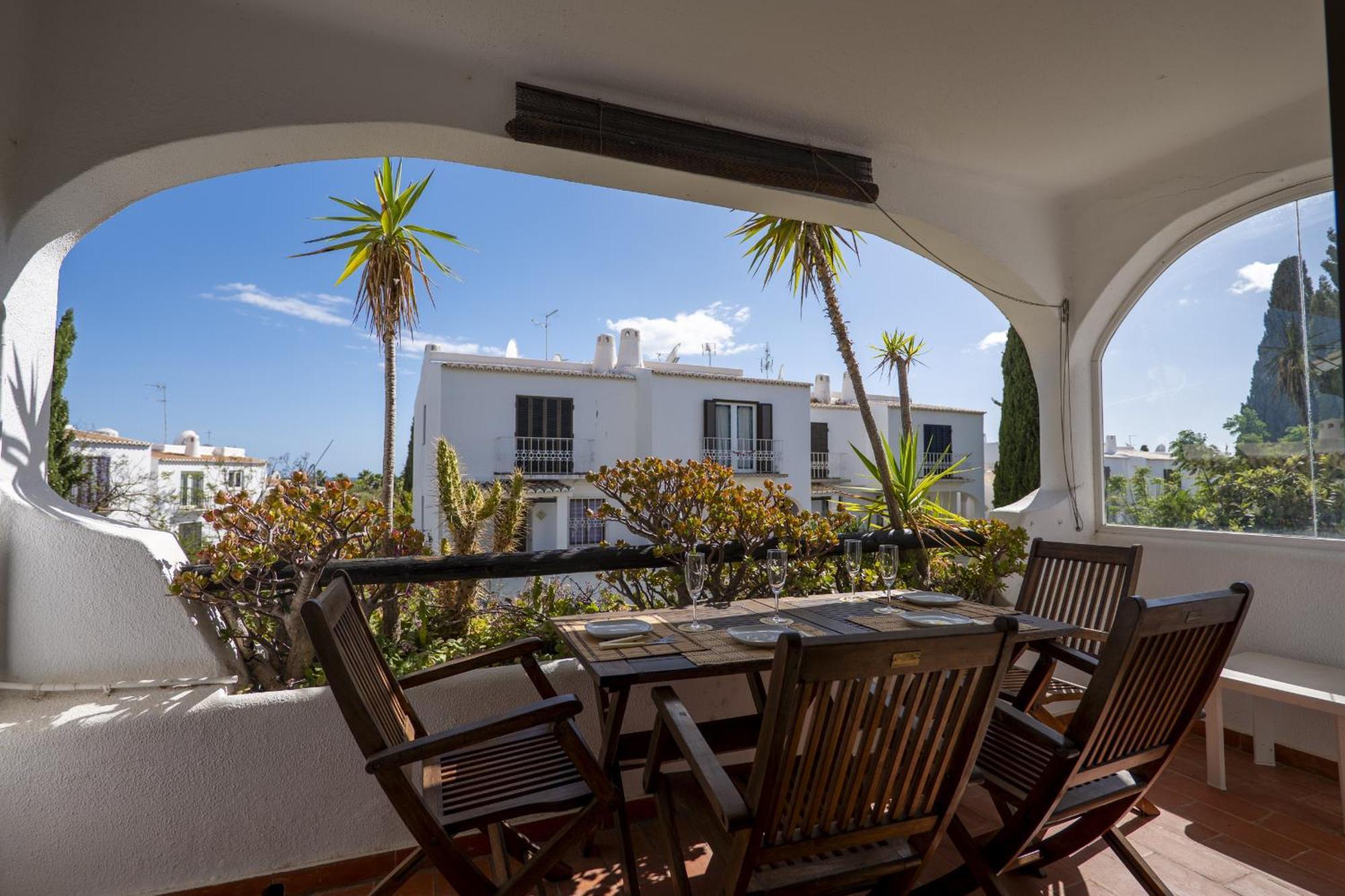 De 2 Quartos Hibiscus 40a Na De Sao Rafael - Albufeira, Algarve Albufeira